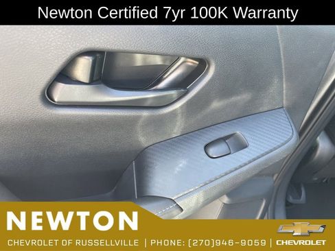 Used 2025 Nissan Sentra S FWD image 36