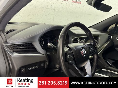 Used 2024 Buick Enclave Premium image 12