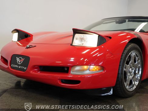 Used 1999 Chevrolet Corvette Convertible w/ Memory Pkg RWD image 23
