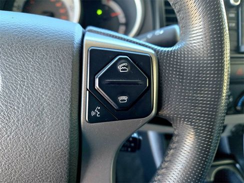 Used 2014 Toyota Tacoma PreRunner image 14