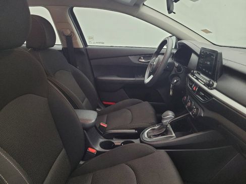 Used 2021 Kia Forte LXS FWD image 21