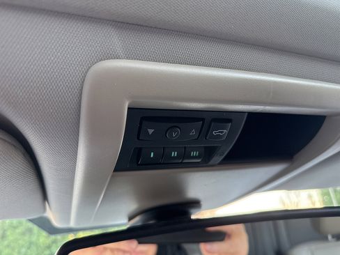 Used 2008 Jeep Commander Sport image 42