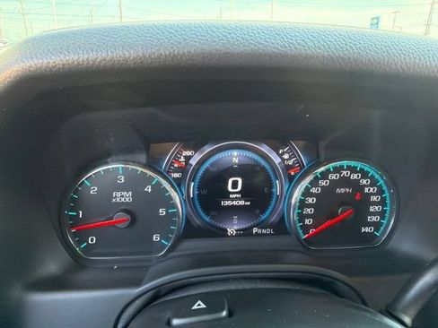 Used 2017 GMC Yukon XL Denali w/ Open Road Package AWD/4WD image 8