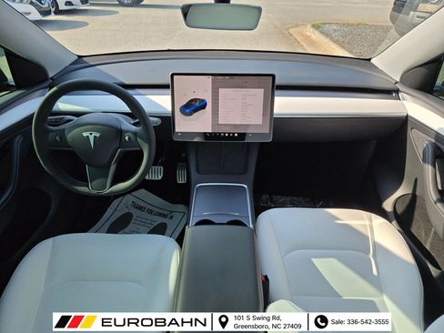 Used 2024 Tesla Model Y Performance AWD/4WD image 15