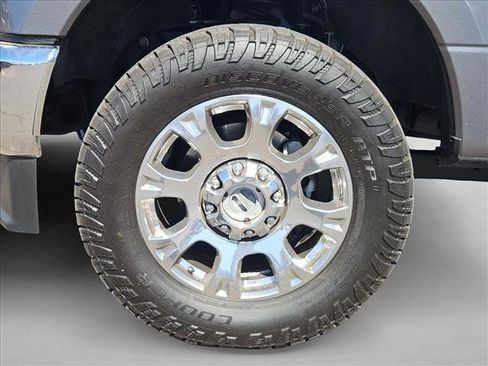 Used 2022 Ford F250 Lariat w/ Lariat Ultimate Package AWD/4WD image 29