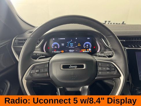 Used 2023 Jeep Grand Cherokee Altitude RWD image 14