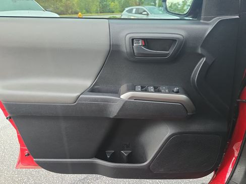 Used 2023 Toyota Tacoma SR5 w/ Technology Package RWD image 26