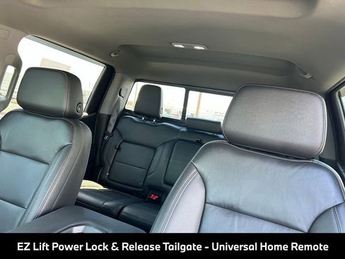 Used 2021 Chevrolet Silverado 1500 LT w/ Z71 Off-Road Package AWD/4WD image 20