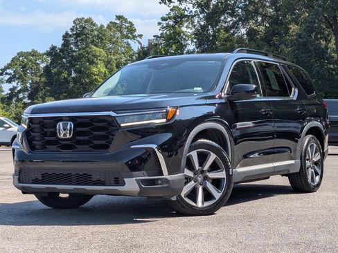 Used 2023 Honda Pilot Elite image 4