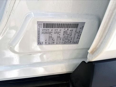 Used 2023 Nissan Rogue S FWD image 34