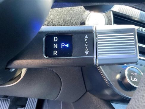 Used 2025 Hyundai Sonata SEL FWD image 31