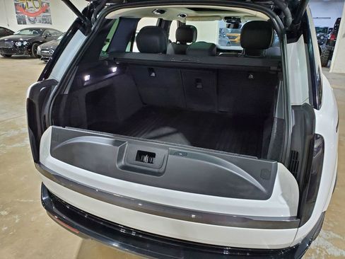 Used 2024 Land Rover Range Rover SE AWD/4WD image 48