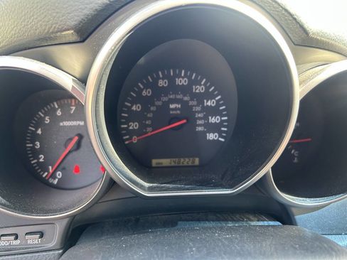 Used 2002 Lexus SC 430 Convertible image 32