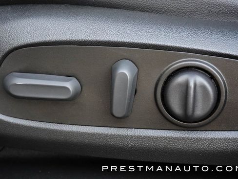 Used 2023 Chevrolet Traverse Premier image 27