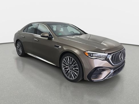 New 2026 Mercedes-Benz E 53 AMG e 4MATIC Sedan image 3