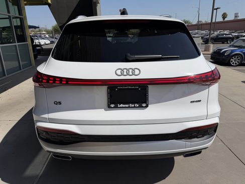 Used 2025 Audi Q5 Premium Plus w/ Premium Plus AWD/4WD image 13