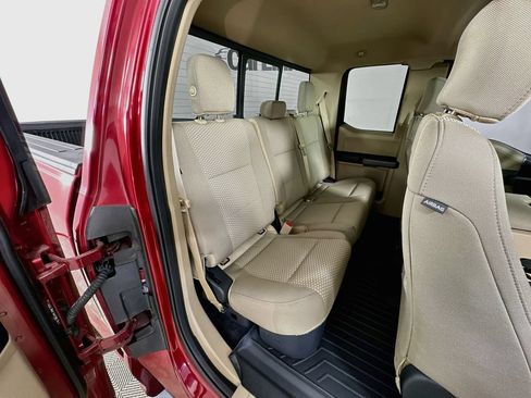 Used 2017 Ford F150 XLT w/ Equipment Group 302A Luxury RWD image 30
