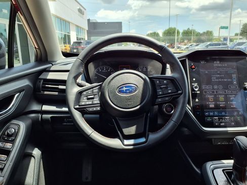 Used 2024 Subaru Crosstrek 2.5i Limited AWD/4WD image 14