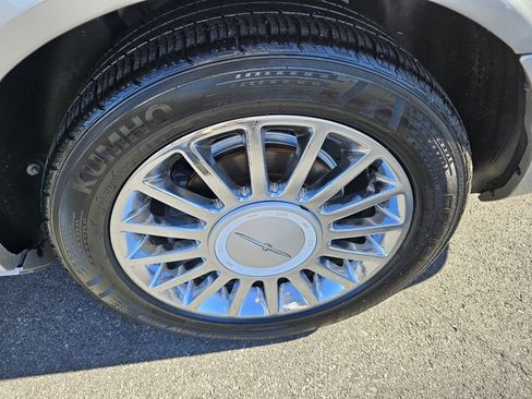 Used 2004 Ford Thunderbird image 8