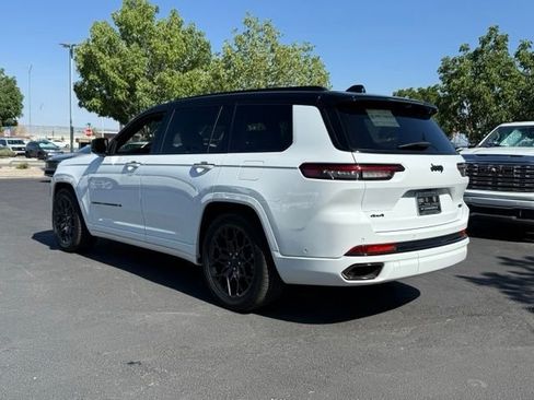 Used 2025 Jeep Grand Cherokee L Summit AWD/4WD image 5
