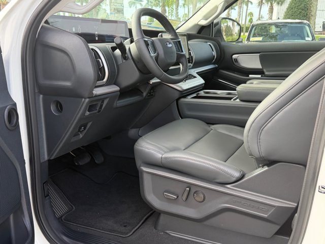 New 2027 Ford Expedition Active RWD image 13