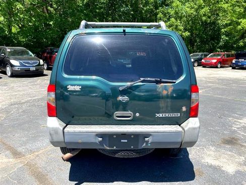 Used 2000 Nissan Xterra XE image 3