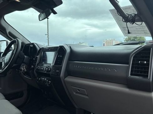 Used 2021 Ford F250 XLT w/ XLT Premium Package AWD/4WD image 36