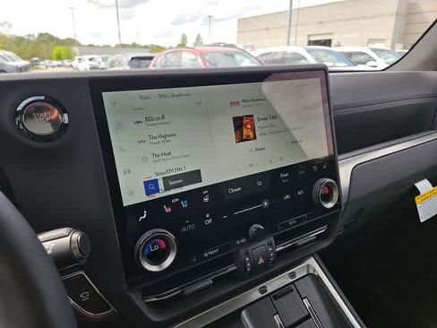 Used 2026 Lexus GX 550 w/ Cold Area Package AWD/4WD image 32