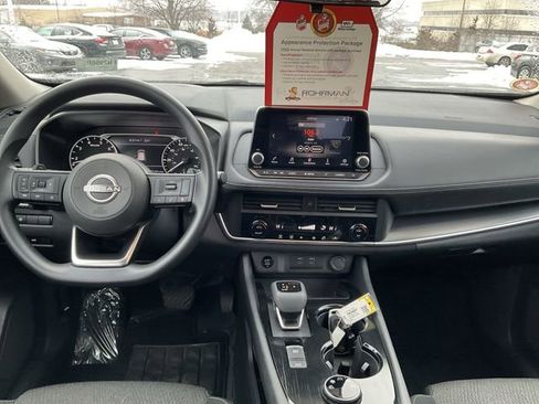 Certified 2024 Nissan Rogue SV image 12
