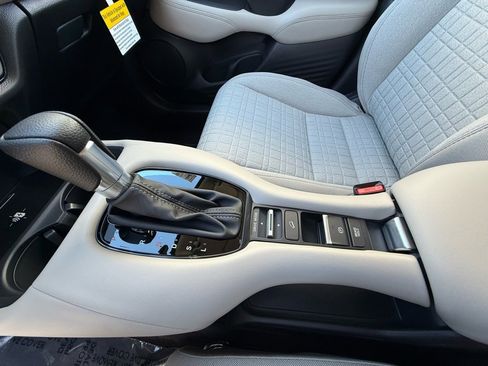 New 2026 Honda HR-V LX image 21