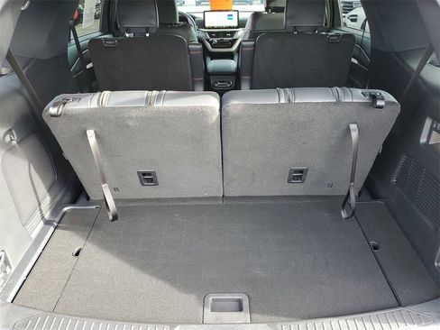 Used 2025 Ford Explorer ST-Line image 35