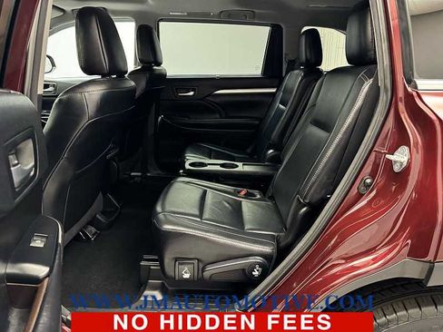 Used 2018 Toyota Highlander XLE AWD/4WD image 15
