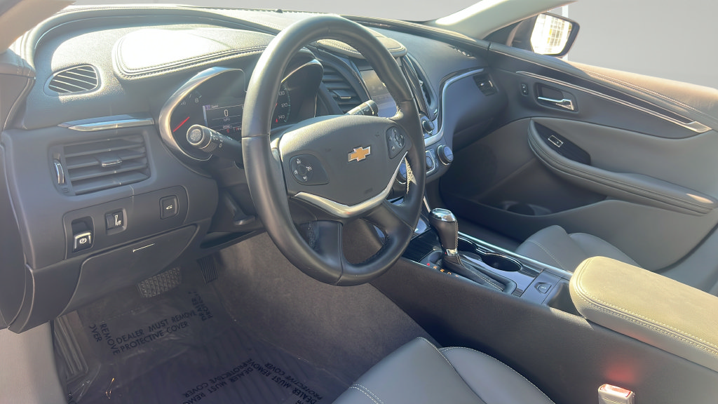 Used 2019 Chevrolet Impala LT FWD image 4