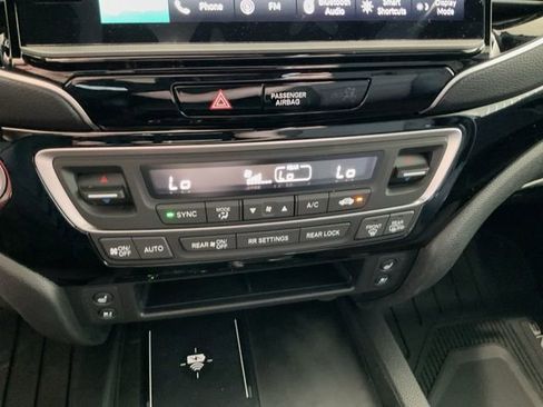 New 2026 Honda Ridgeline Black Edition image 16