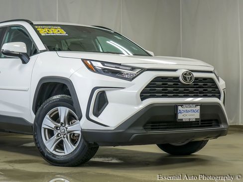 Used 2023 Toyota RAV4 XLE w/ Convenience Package AWD/4WD image 3