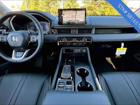 New 2025 Honda Pilot Elite image 5