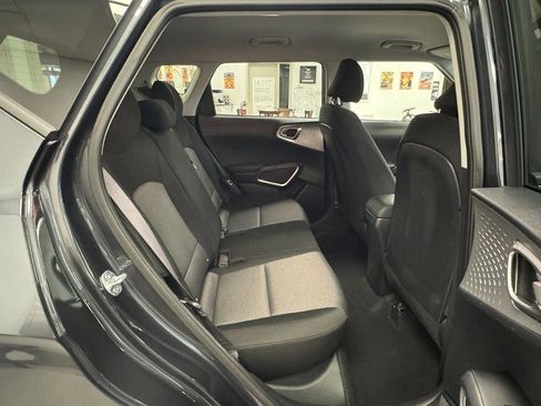 Used 2025 Kia Soul LX w/ LX Technology Package image 21