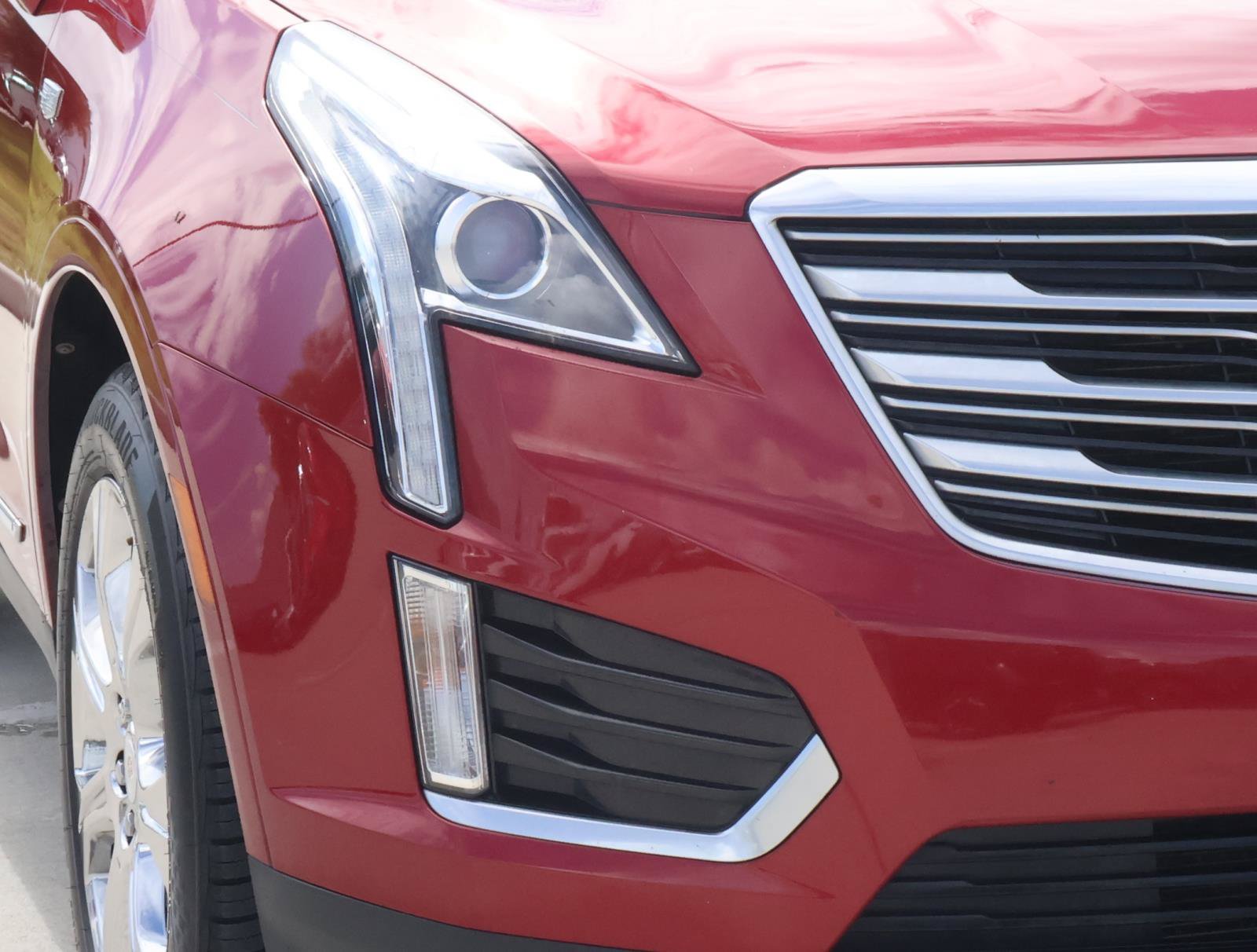 Used 2019 Cadillac XT5 FWD image 9