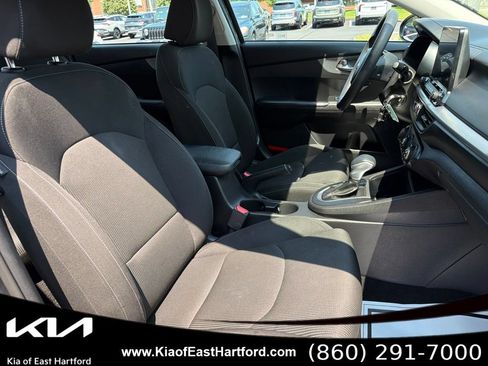 Used 2023 Kia Forte GT-Line w/ GT-Line Premium Package FWD image 11