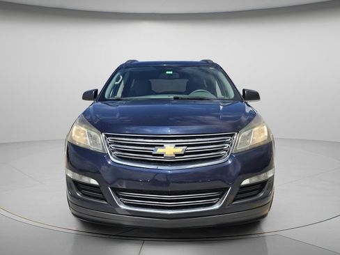 Used 2017 Chevrolet Traverse LS FWD image 4