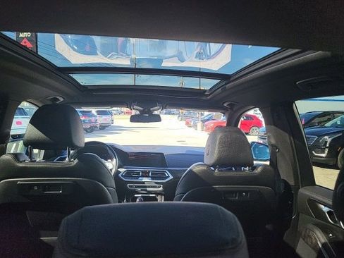 Used 2022 BMW X5 xDrive40i w/ Climate Comfort Package image 2