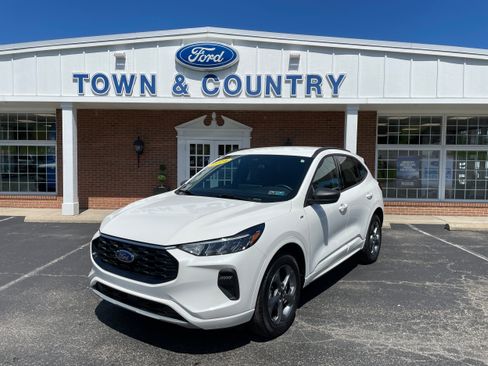 Certified 2024 Ford Escape ST-Line w/ Tech Pack #1 AWD/4WD image 1
