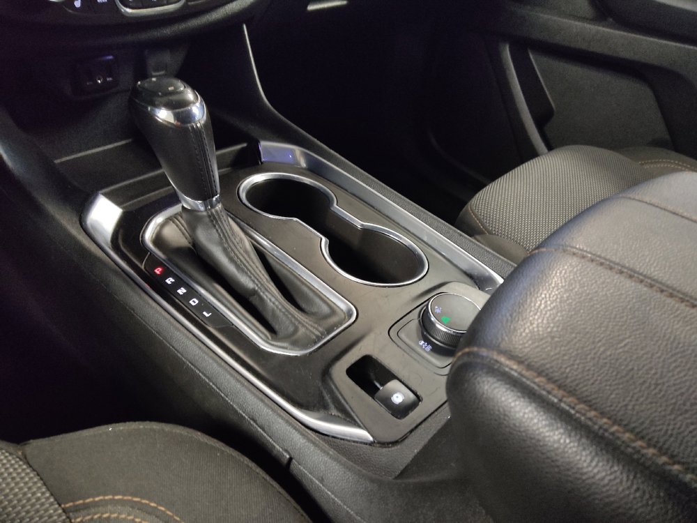 Used 2018 Chevrolet Traverse LT FWD image 26