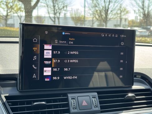 Used 2025 Audi Q5 2.0T Premium image 24