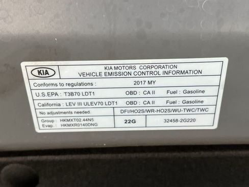 Used 2017 Kia Sportage LX FWD image 29