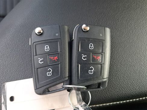 Certified 2024 Volkswagen Jetta S image 37