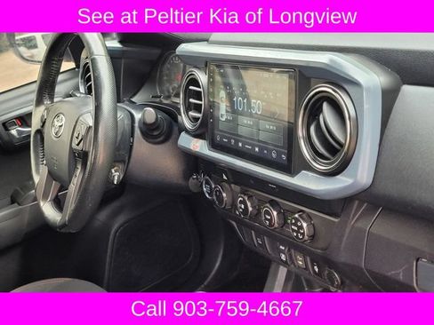 Used 2019 Toyota Tacoma TRD Off-Road AWD/4WD image 11
