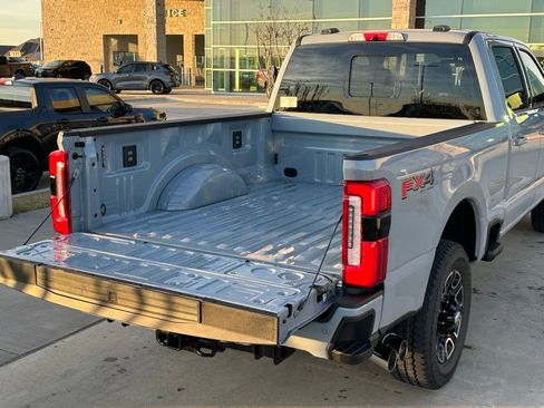 New 2026 Ford F250 Platinum image 41