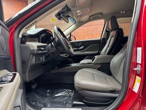 Used 2023 Lincoln Corsair Reserve image 23