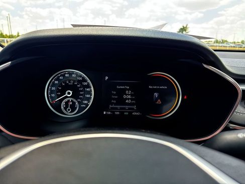 Used 2025 Genesis G70 2.5T AWD/4WD image 15